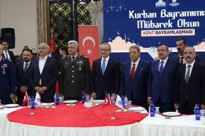 Malatya’da resmi bayramlaşma töreni düzenlendi