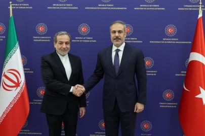 Bakan Fidan, İranlı mevkidaşı Arakçi ile görüştü