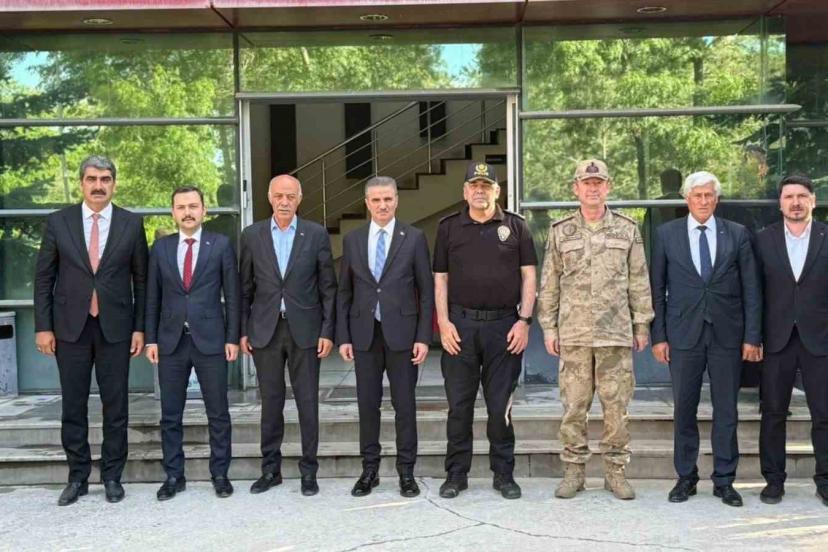 Erzurum protokolünden Aşkale Çimento’ya ziyaret