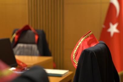 84 hakim ve savcı meslekten çıkarıldı