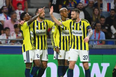 Fenerbahçe Şampiyonlar Ligi'nde lig aşamasına yükseldi