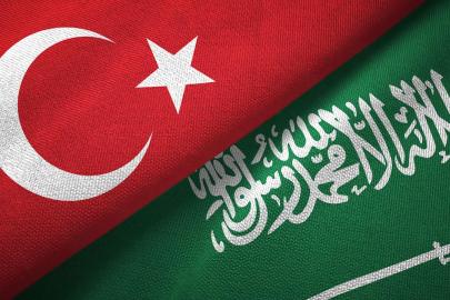 Suudi Arabistan'dan Türkiye'ye uzanacak elektrik koridoru için yeni adım