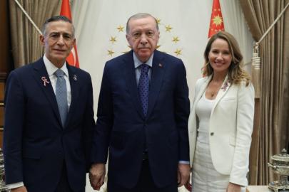 Erdoğan, ABD Temsilciler Meclisi Üyesi Issa'yı kabul etti